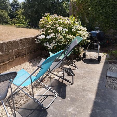 Maison Au Calme Avec Vue Etang Clesse  Exterior foto