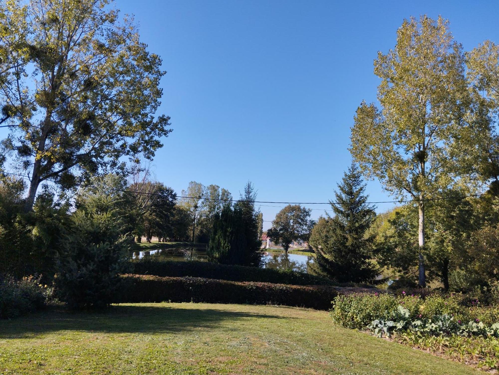 Maison Au Calme Avec Vue Etang Clesse  Exterior foto